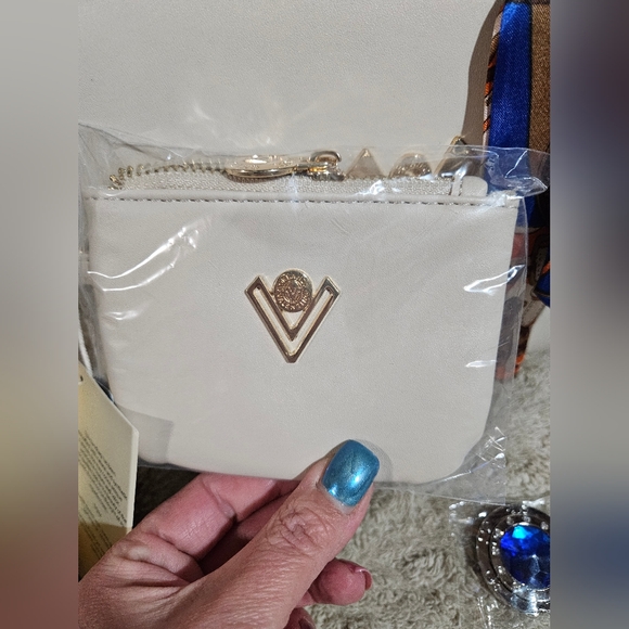 Valentino Orlandi Cream With Gold Accents Shoulder Bag And Wallet Set NWTS - Picture 12 of 14